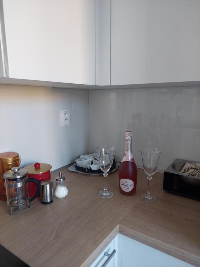 Emily Apartment โกชิเซ ภายนอก รูปภาพ