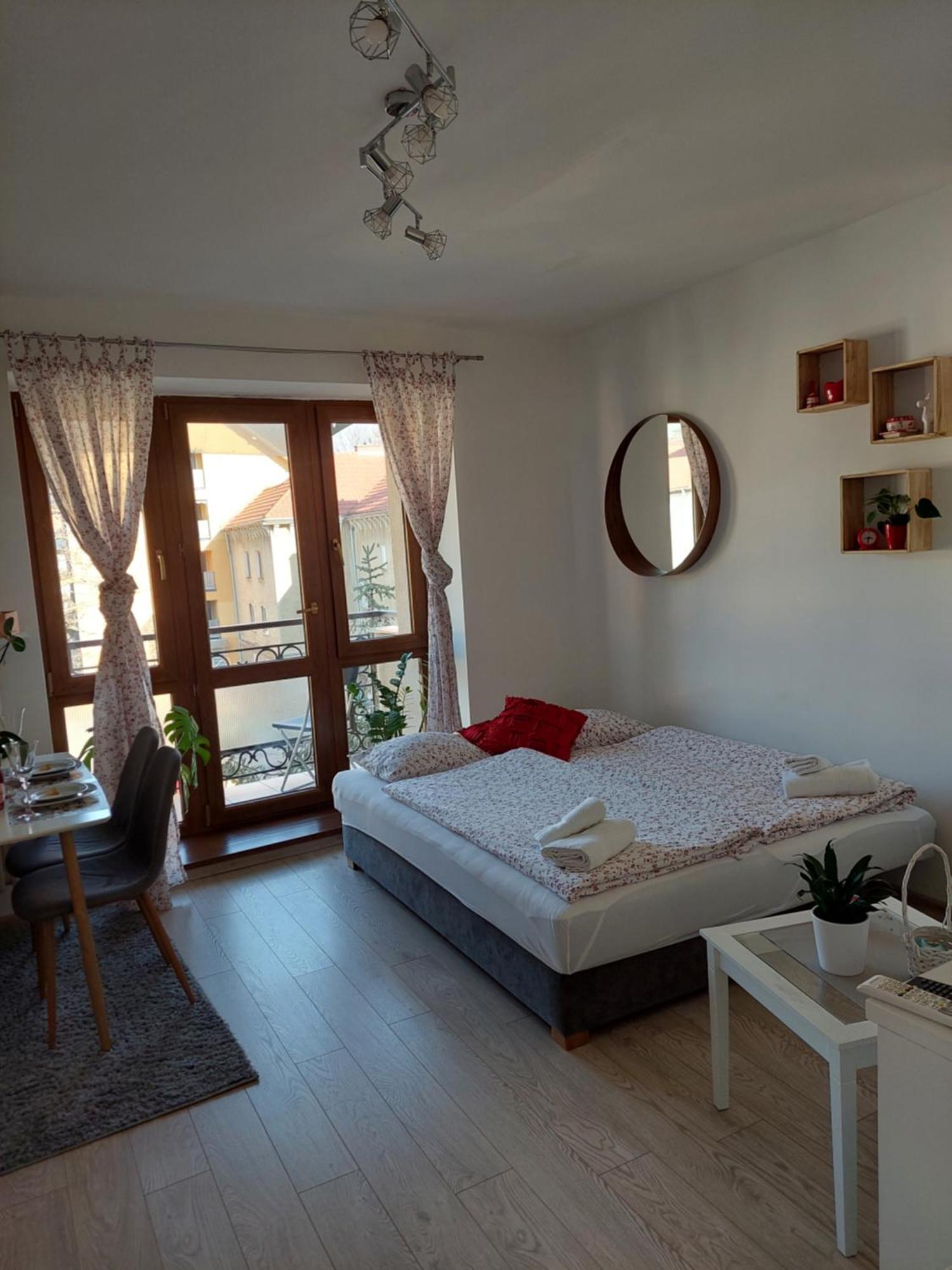 Emily Apartment โกชิเซ ห้อง รูปภาพ