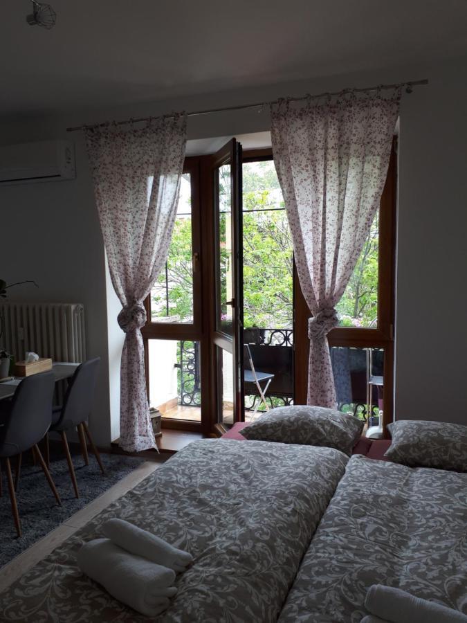 Emily Apartment โกชิเซ ภายนอก รูปภาพ